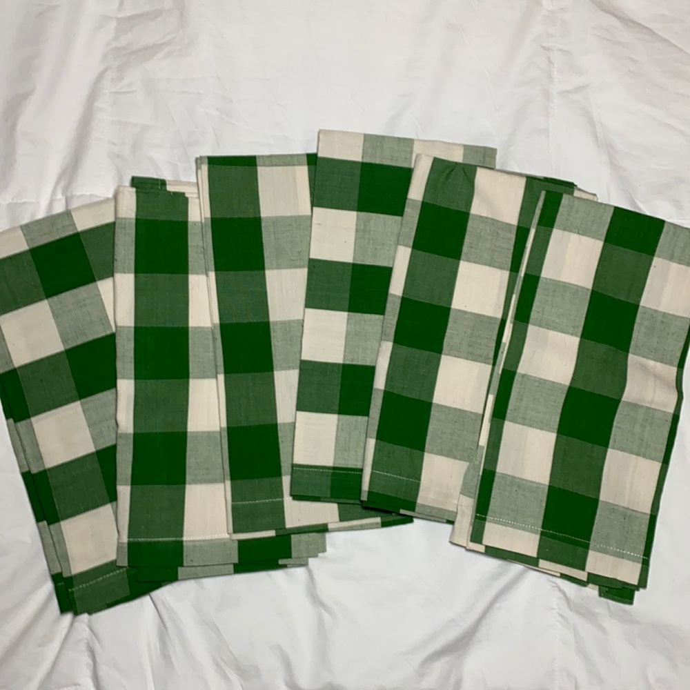 Set of 6 green Williams Sonoma cloth napkins 20.5x20.5